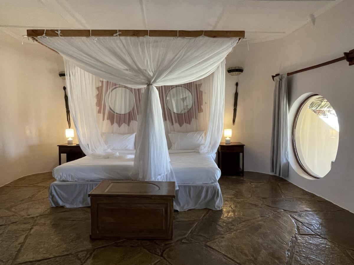 Eleven Pearl Boutique Hotel & Spa Diani Beach Exterior foto