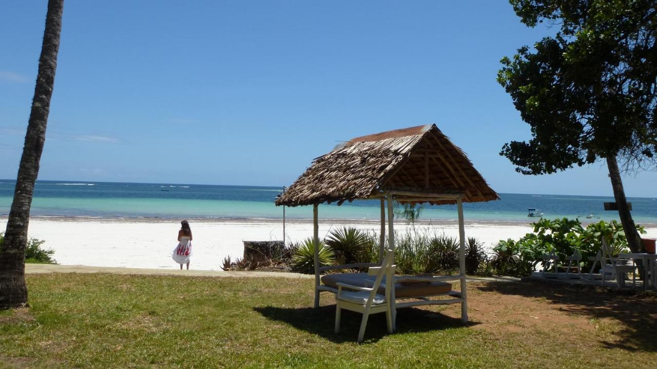 Eleven Pearl Boutique Hotel & Spa Diani Beach Exterior foto