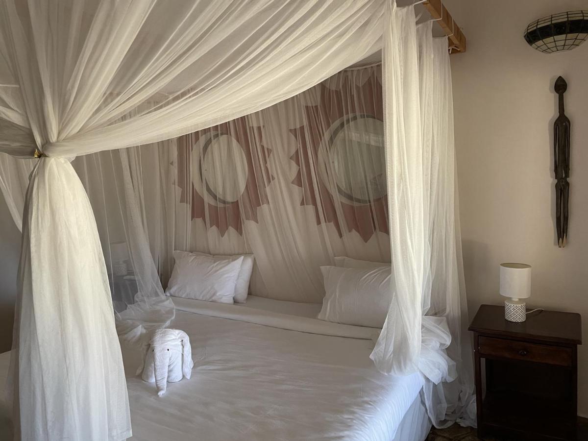 Eleven Pearl Boutique Hotel & Spa Diani Beach Exterior foto
