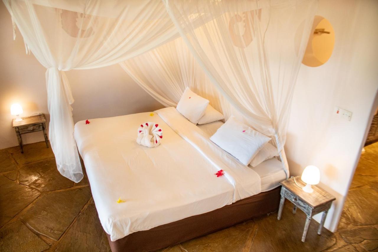 Eleven Pearl Boutique Hotel & Spa Diani Beach Exterior foto